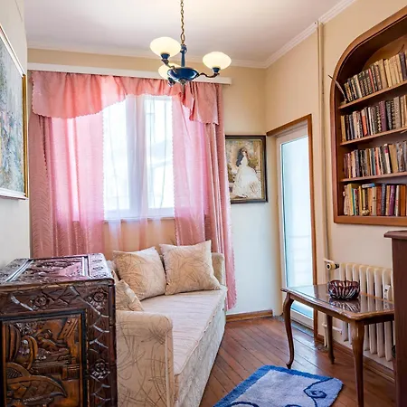 Aristocratic 소피아